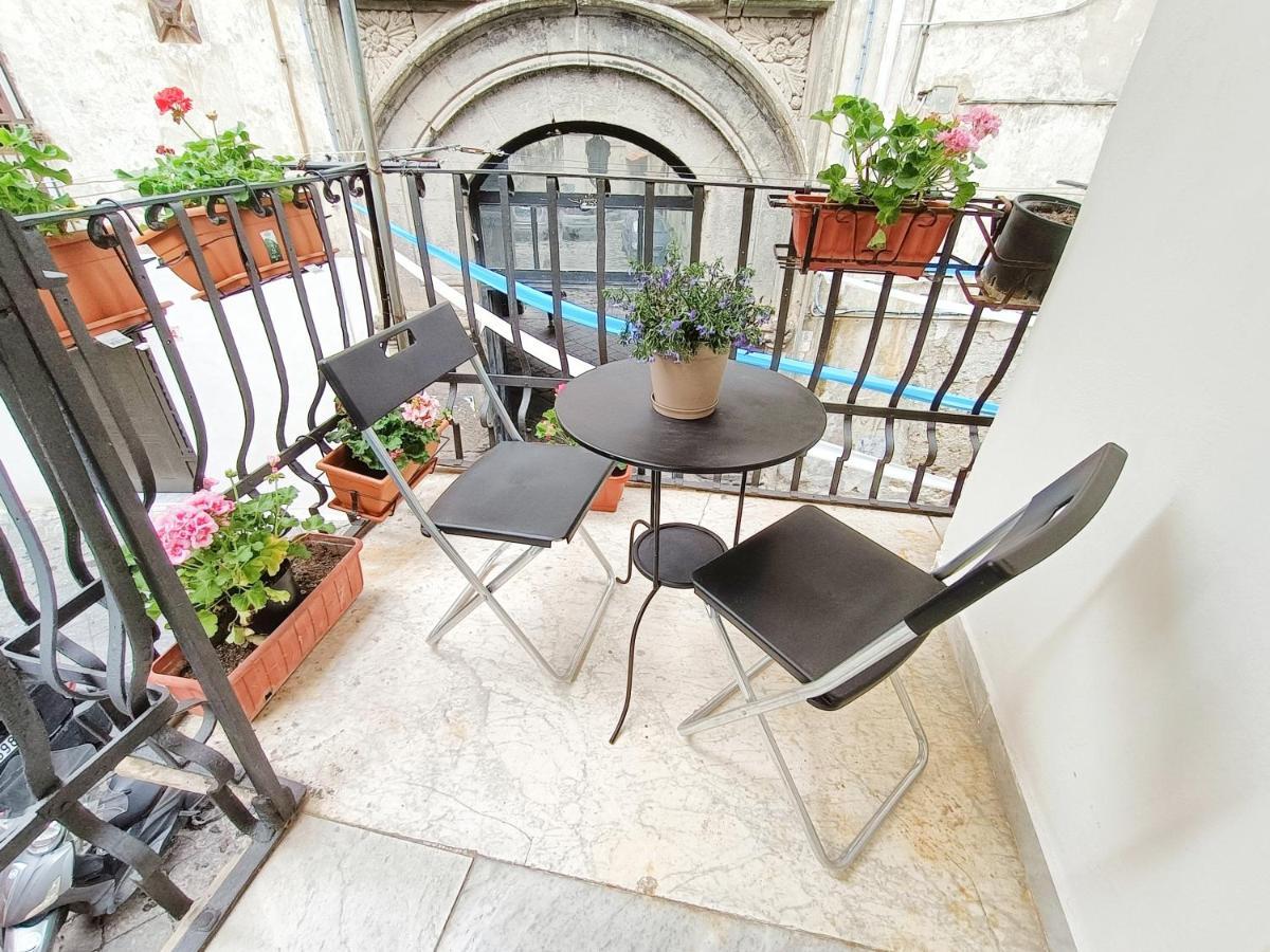 A Casa E Cardetella Apartment Napoli Exterior foto